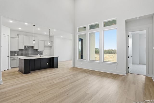 219 Hillside Park, San Antonio, TX 78253