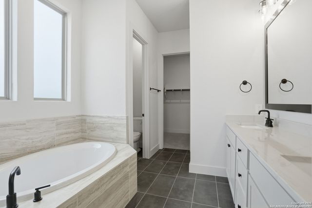 219 Hillside Park, San Antonio, TX 78253