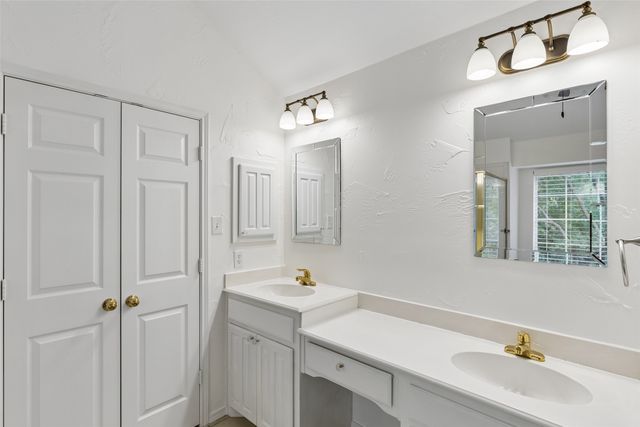 4904 Rockcreek Lane, Plano, TX 75024