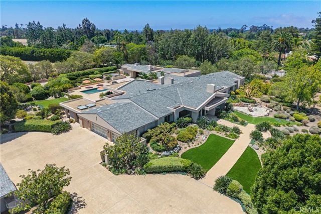 6533 Lago Lindo, Rancho Santa Fe, CA 92067