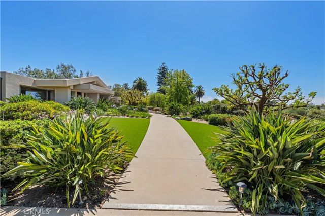 6533 Lago Lindo, Rancho Santa Fe, CA 92067