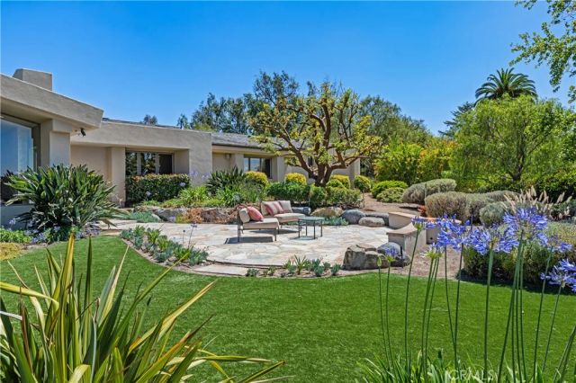 6533 Lago Lindo, Rancho Santa Fe, CA 92067
