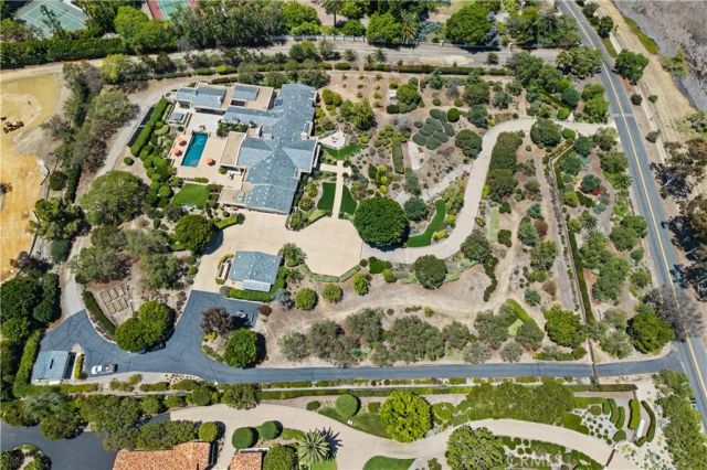 6533 Lago Lindo, Rancho Santa Fe, CA 92067
