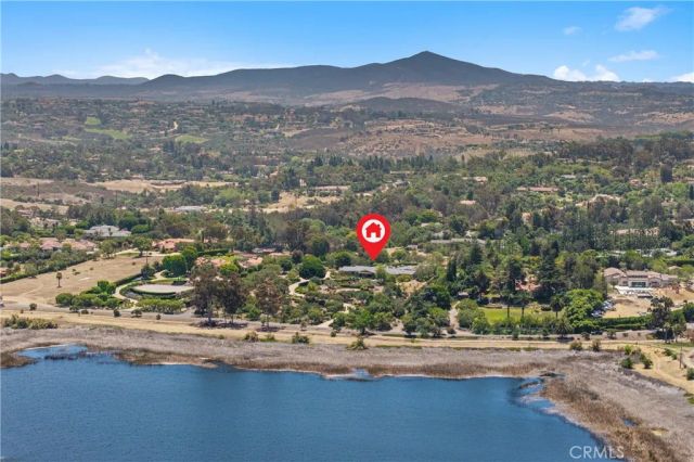 6533 Lago Lindo, Rancho Santa Fe, CA 92067