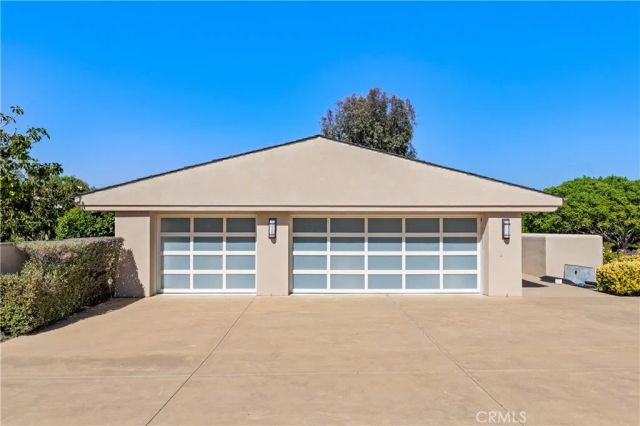 6533 Lago Lindo, Rancho Santa Fe, CA 92067