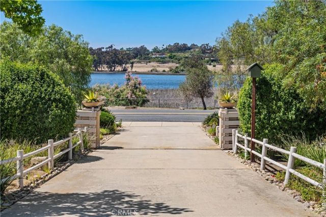 6533 Lago Lindo, Rancho Santa Fe, CA 92067