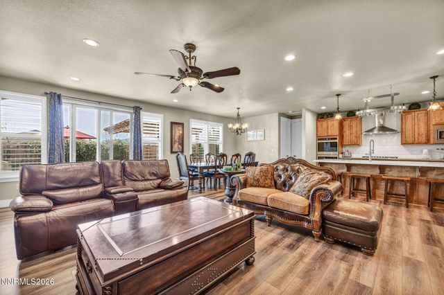 1806 Bella Casa Drive, Minden, NV 89423