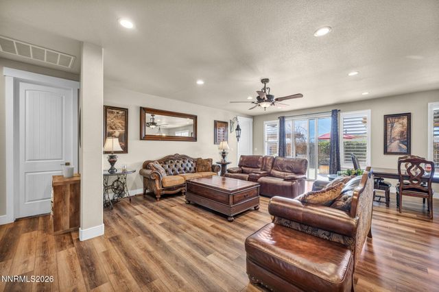 1806 Bella Casa Drive, Minden, NV 89423