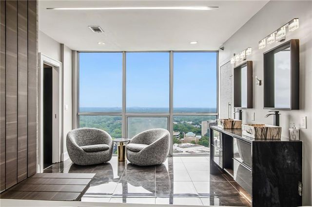1280 W Peachtree Street NW 4003, Atlanta, GA 30309