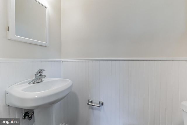 999 NETHERWOOD DR, Blue Bell, PA 19422