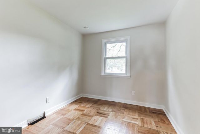 999 NETHERWOOD DR, Blue Bell, PA 19422