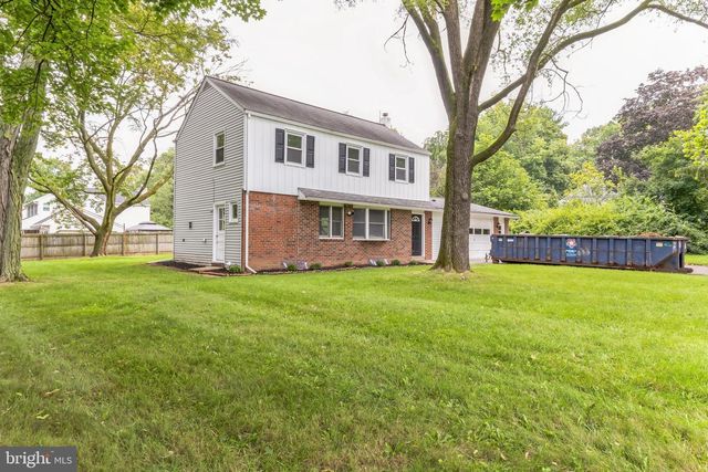 999 NETHERWOOD DR, Blue Bell, PA 19422