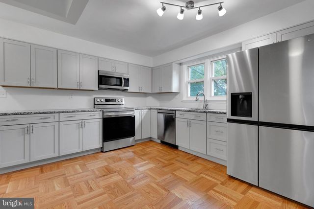 999 NETHERWOOD DR, Blue Bell, PA 19422