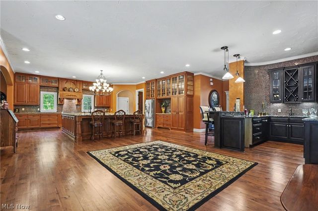 215 Brighton Lane, Peninsula, OH 44264