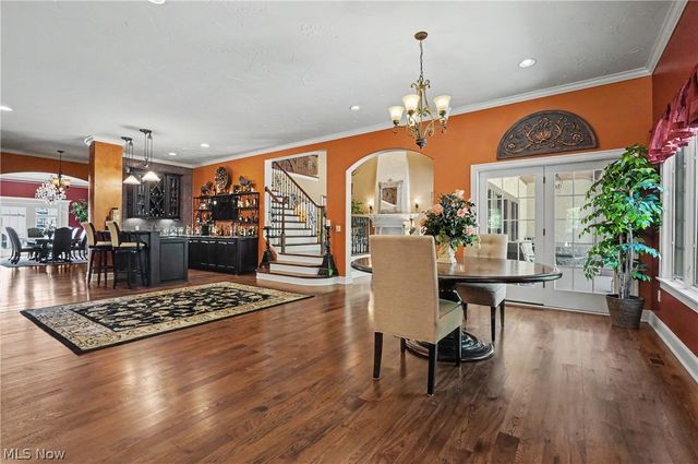 215 Brighton Lane, Peninsula, OH 44264