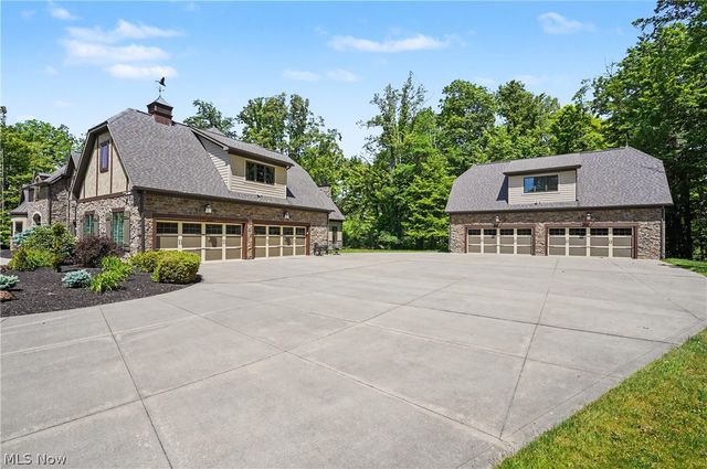 215 Brighton Lane, Peninsula, OH 44264