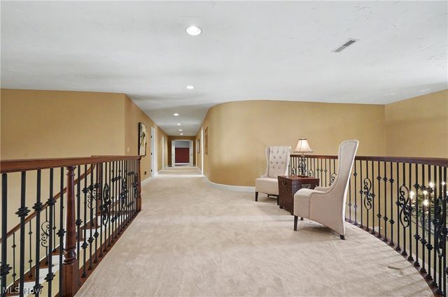 215 Brighton Lane, Peninsula, OH 44264