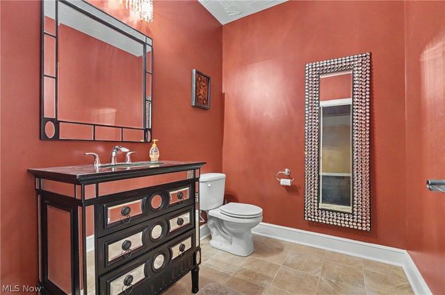 215 Brighton Lane, Peninsula, OH 44264