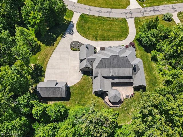 215 Brighton Lane, Peninsula, OH 44264
