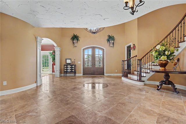 215 Brighton Lane, Peninsula, OH 44264