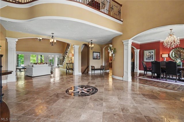 215 Brighton Lane, Peninsula, OH 44264