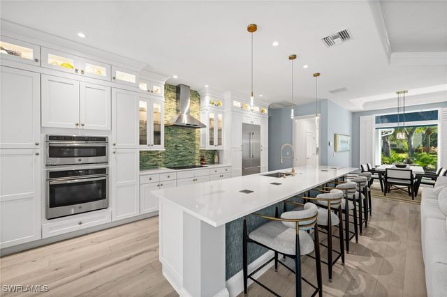 1963 Bethany PL, Naples, FL 34109