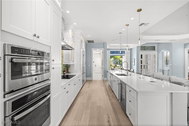 1963 Bethany PL, Naples, FL 34109