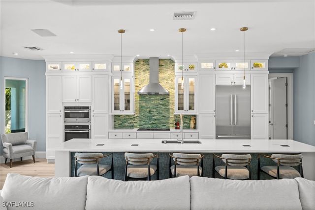 1963 Bethany PL, Naples, FL 34109