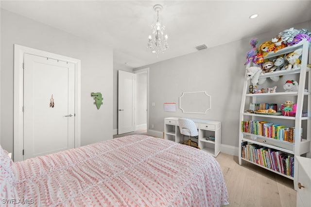 1963 Bethany PL, Naples, FL 34109