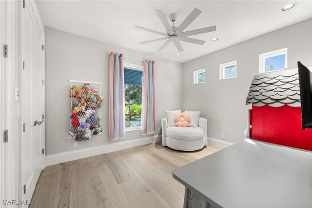 1963 Bethany PL, Naples, FL 34109