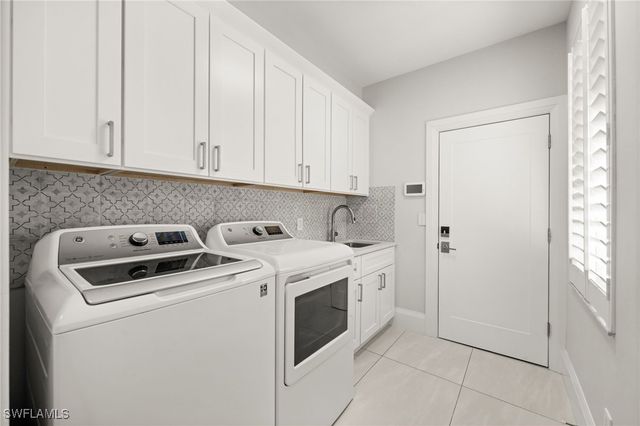 1963 Bethany PL, Naples, FL 34109