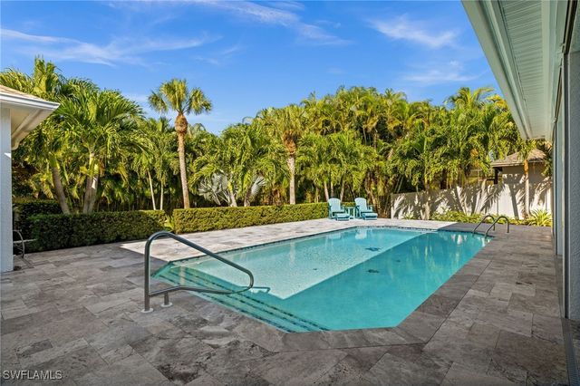 1963 Bethany PL, Naples, FL 34109