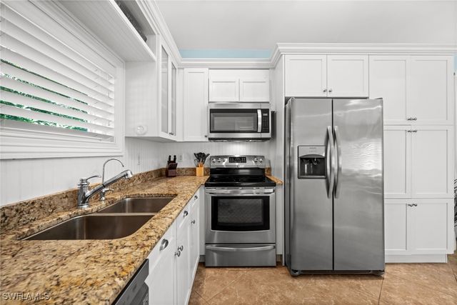 1963 Bethany PL, Naples, FL 34109