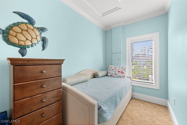 1963 Bethany PL, Naples, FL 34109