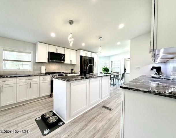 165 Hewett Burton Road SE, Leland, NC 28451