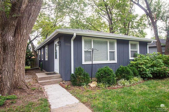 1106 N 4th, Manhattan, KS 66502