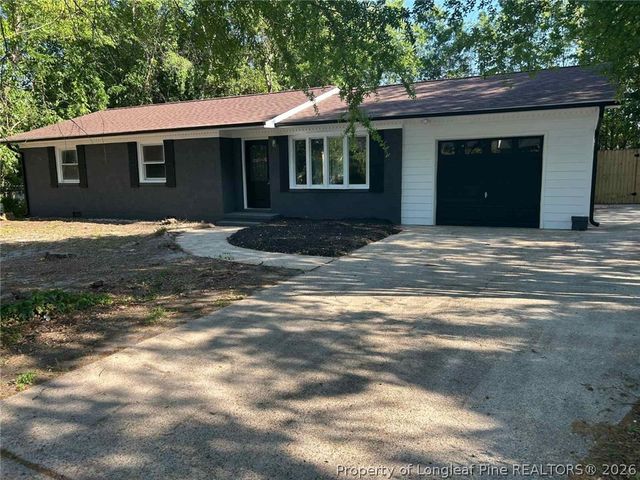 7513 Paxton Drive, Fayetteville, NC 28303