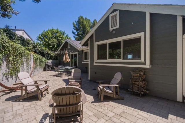 5335 Campo Road, Woodland Hills, CA 91364