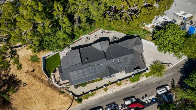 5335 Campo Road, Woodland Hills, CA 91364