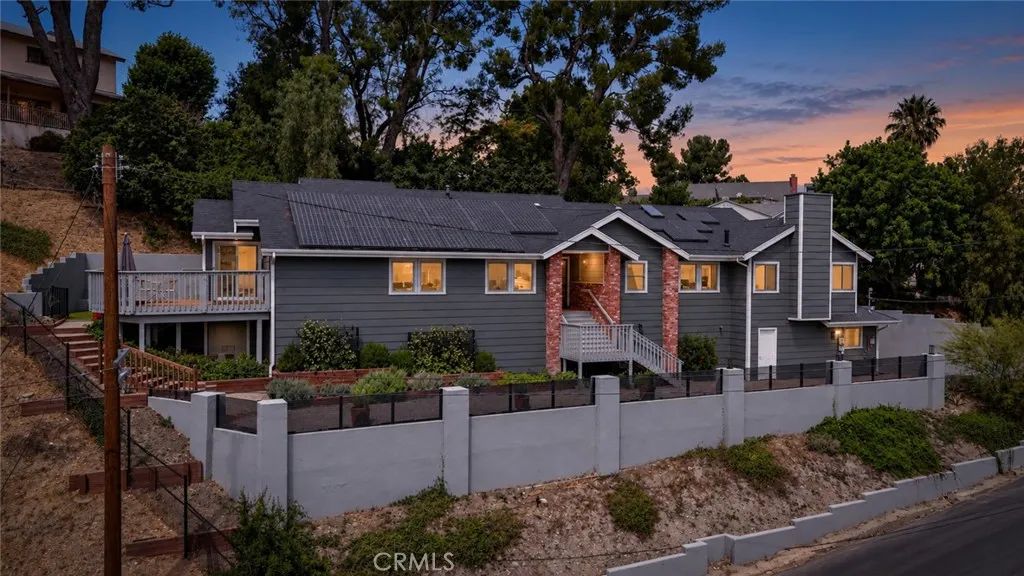5335 Campo Road, Woodland Hills, CA 91364