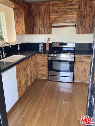 2035 Park Drive, Los Angeles, CA 90026