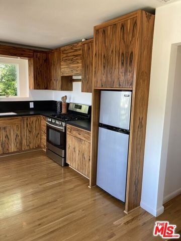 2035 Park Drive, Los Angeles, CA 90026