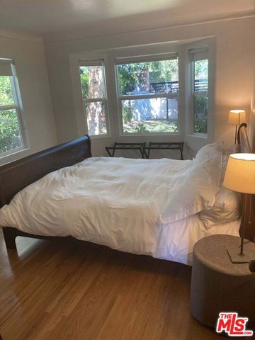 2035 Park Drive, Los Angeles, CA 90026