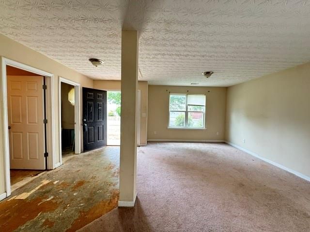 3159 Meadow Point Drive, Snellville, GA 30039