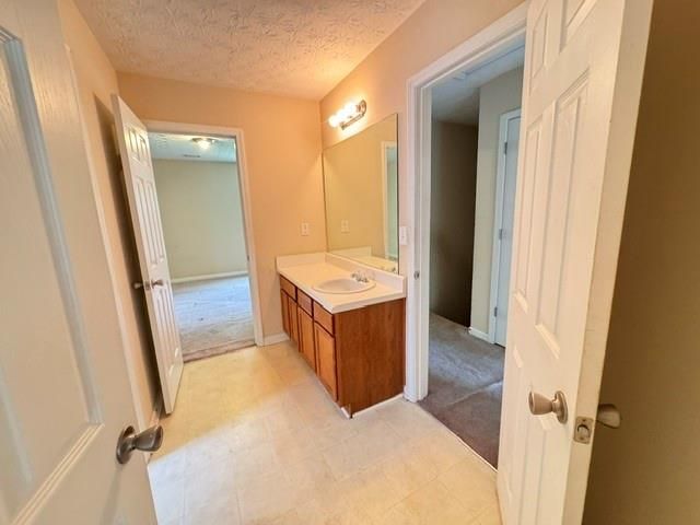 3159 Meadow Point Drive, Snellville, GA 30039