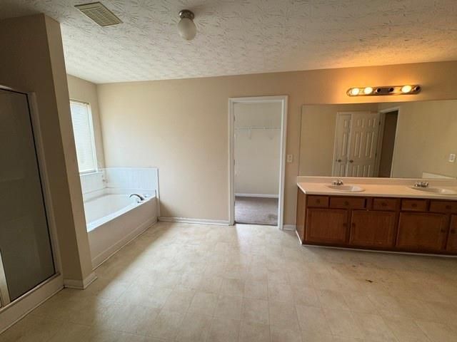 3159 Meadow Point Drive, Snellville, GA 30039