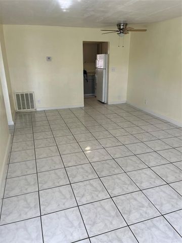 380 SW 27th Terrace, Fort Lauderdale, FL 33312