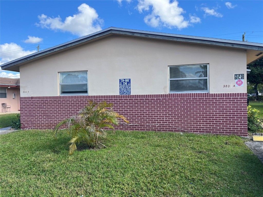 380 SW 27th Terrace, Fort Lauderdale, FL 33312