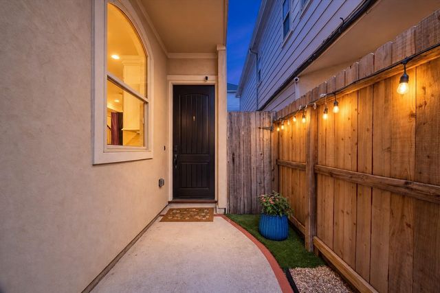 5334 Inker Street, Houston, TX 77007