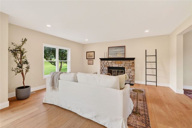 32 Hawkes, Penfield, NY 14580